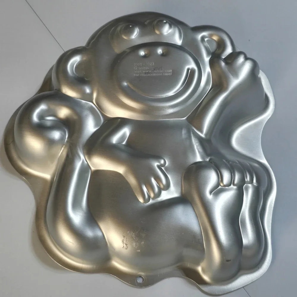 Wilton Monkey Cake Pan Kids Silver 2105-1023‎ Jungle Safari DIY Baking Novelty